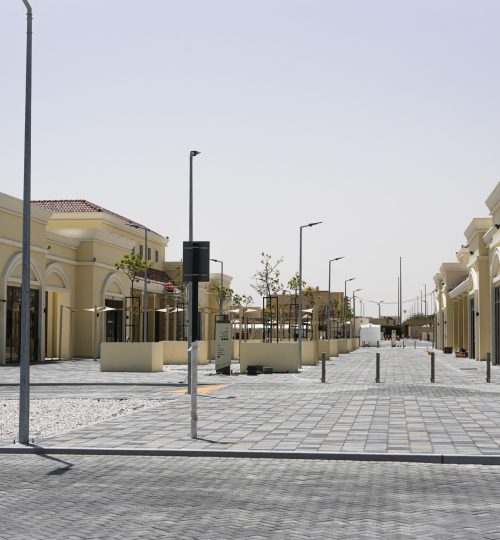 Baniyas Shopping Center (20)